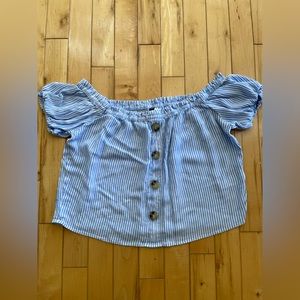 Cropped shirt white EUR 32 US 0 new with out tag it was in the box and washed